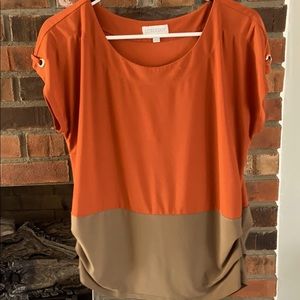 Super cute orange top